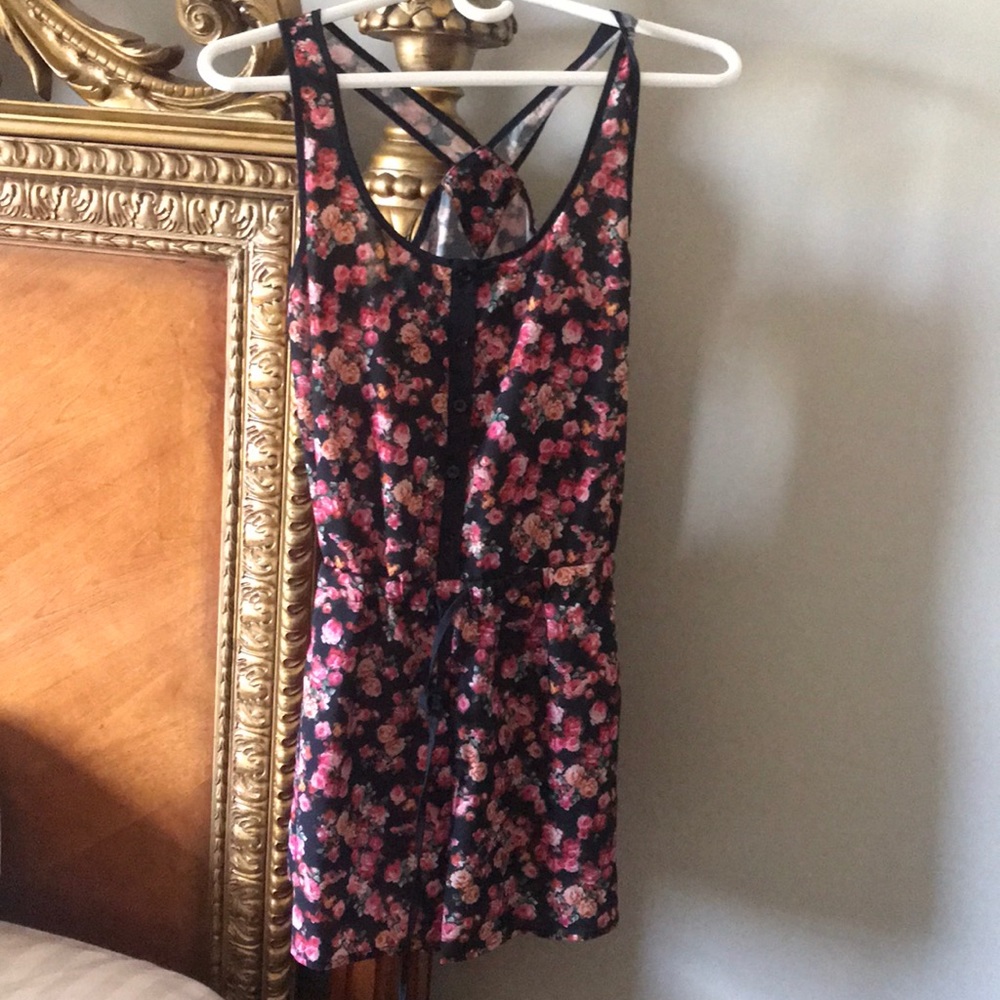 Wet seal romper